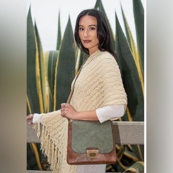 Liz Soto Vegan Leather cross body bag - Picture 13 of 13